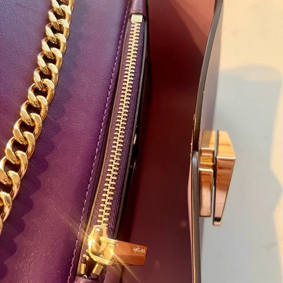 New Kate Spade evening bag, gorgeous crystal Spade closure clasp. - Picture 4 of 7